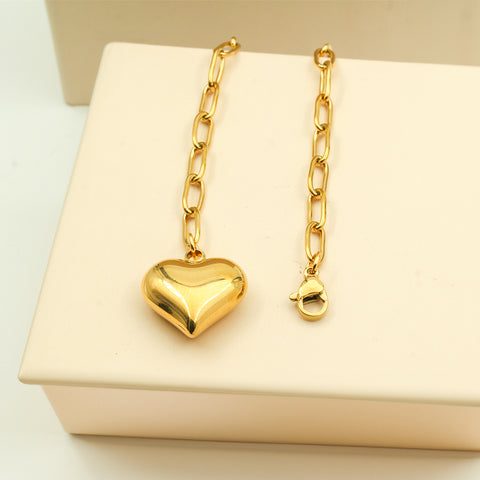 Classic Chunky Heart Necklace