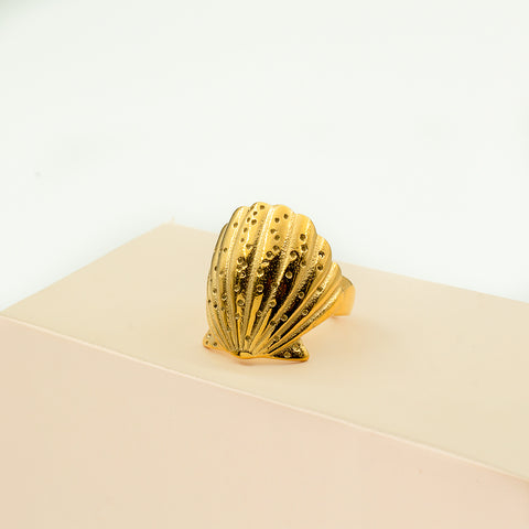 Chunky Shell Ring