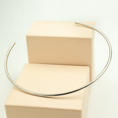 Timeless Silver Neckpiece