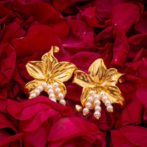 Lily Pearl Drop Earings